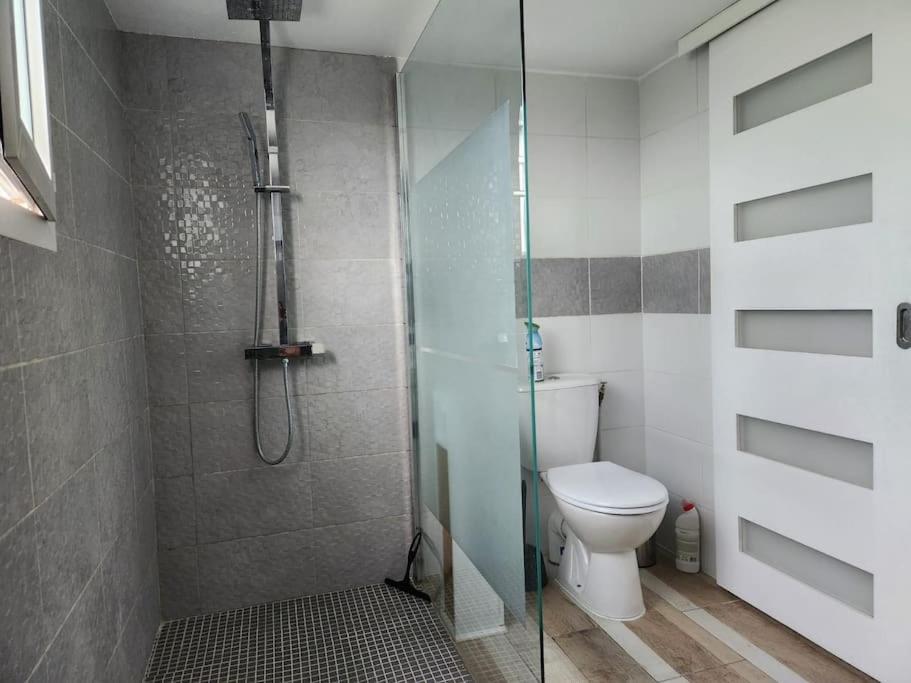 L'Etape Mediterraneenne Logement 4-6 Personnes Avec Parking Prive Sauvian Exterior foto